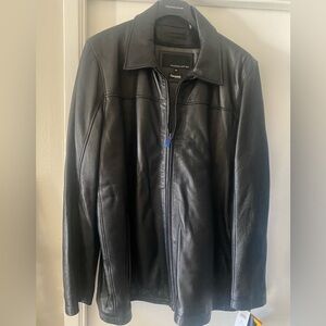 Wilson Leather mens black zip front jacket with Thinsulate for warmth. Size XXL